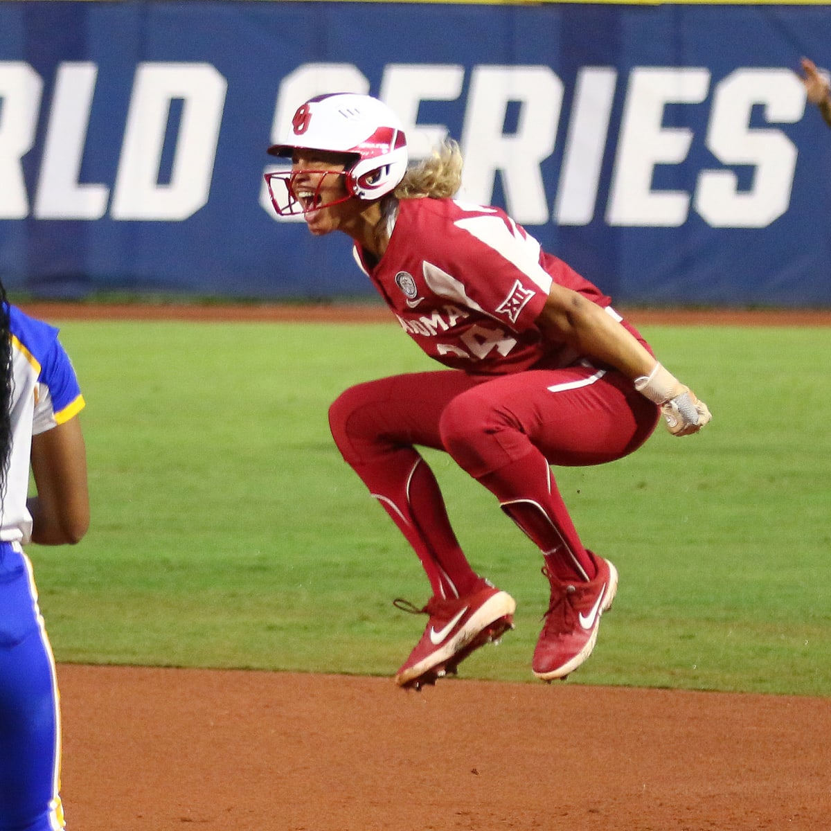 X \ UCLA Softball على X: One more win! Game two of the WCWS