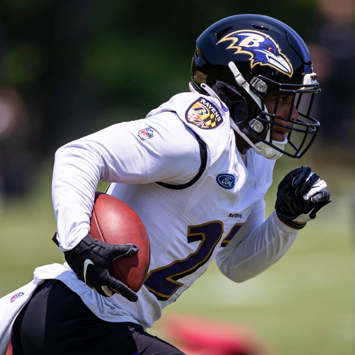 J.K. Dobbins Makes His Debut at Ravens Training Camp