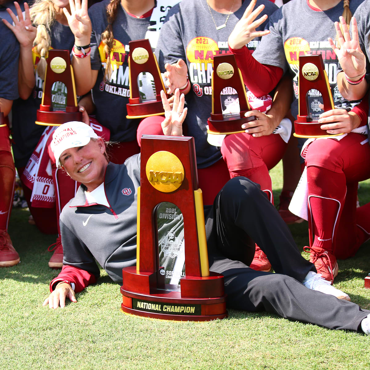 OU softball: Sooner ace Giselle Juarez has two signature moves — winning  games, wearing goggles