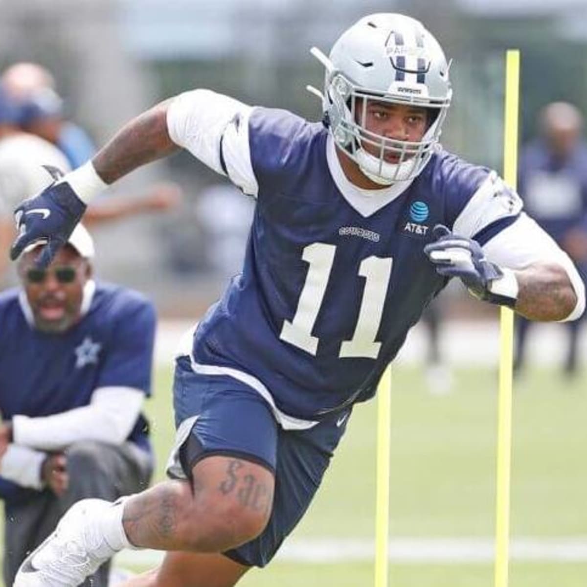Dallas Cowboys rookie Micah Parsons limited with hip injury