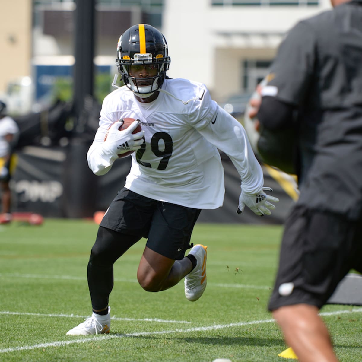 Steelers OTAs Takeaways: Austin Shows Out, Heyward Reps at TE