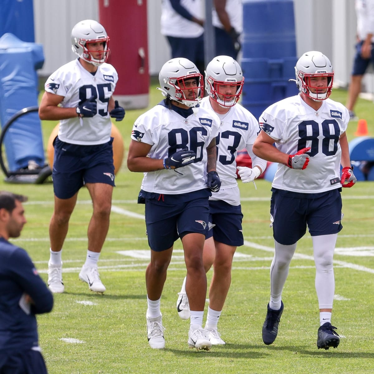 Patriots Notebook: Gronkowski makes limited return