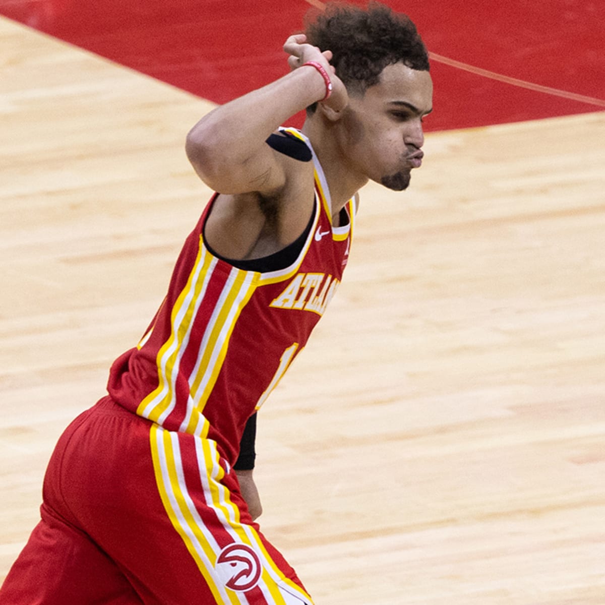 Trae Young Leads Hawks To Second Improbable Comeback Win Over 76ers Sports Illustrated