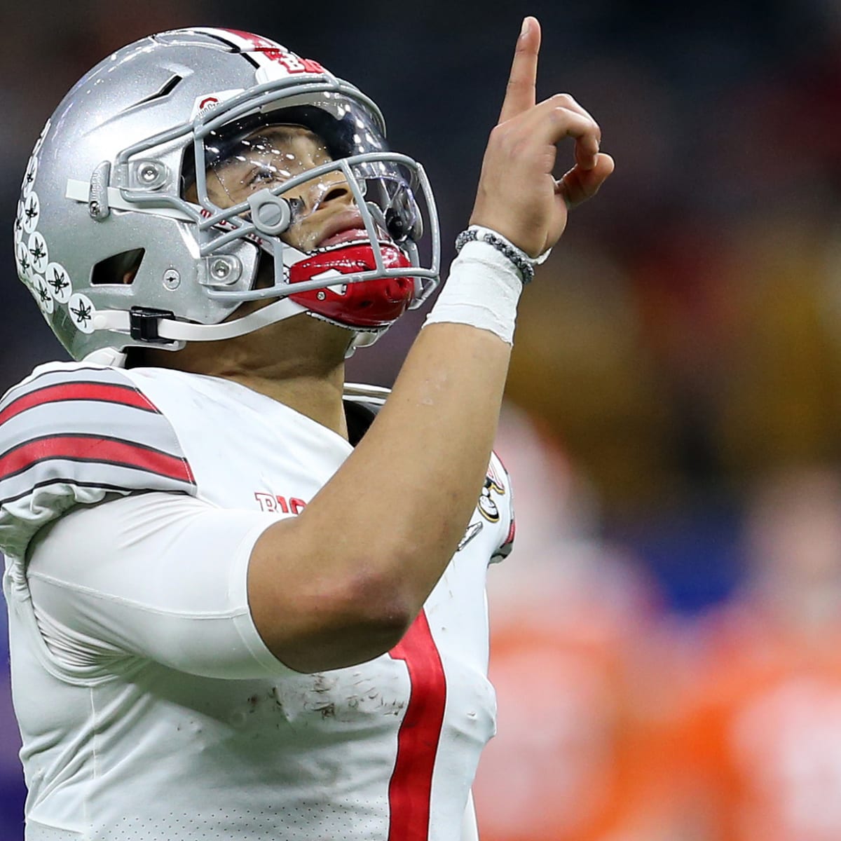 Chicago Bears: Justin Fields OSU's 2020 Male Athlete of the Year