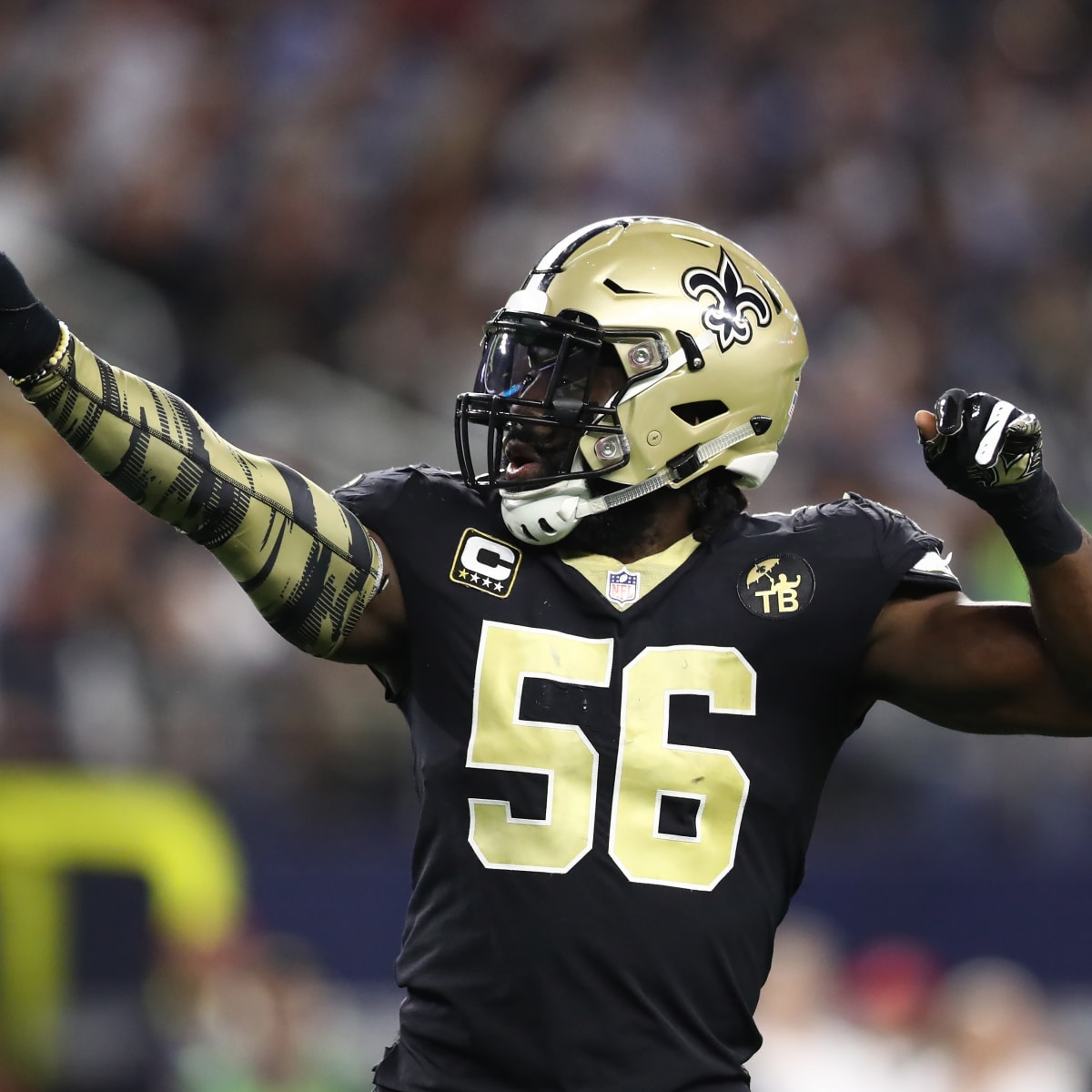 Demario Davis is a perfect fit for the Saints: Rock-solid player and even  better leader, Saints