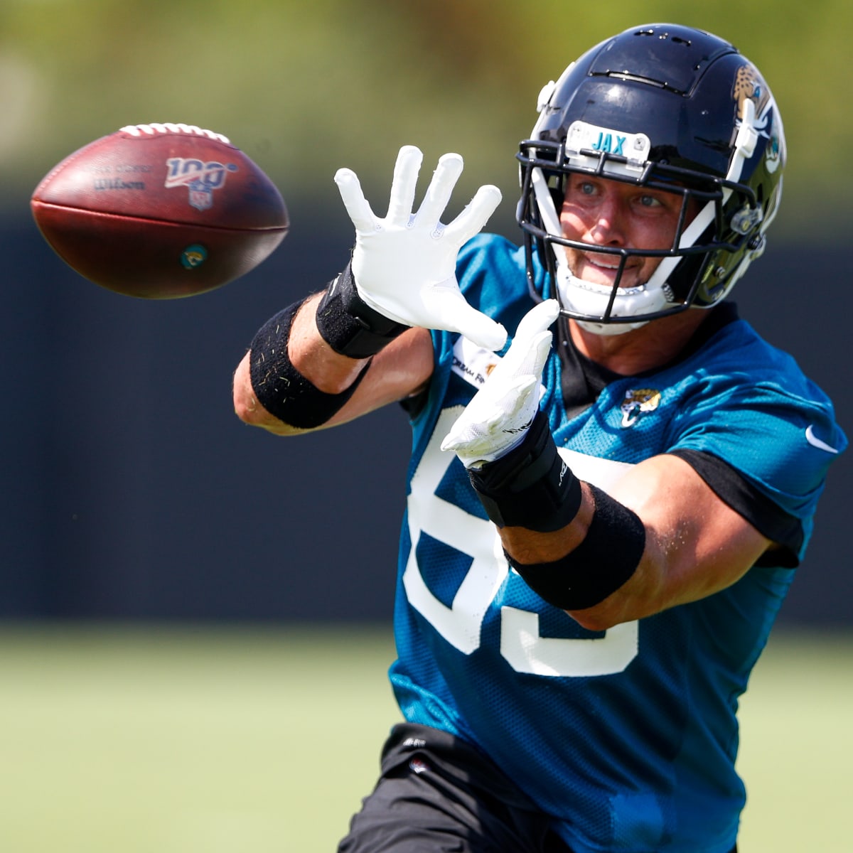 Your first look at Tim Tebow in a Jaguars uniform is here and it