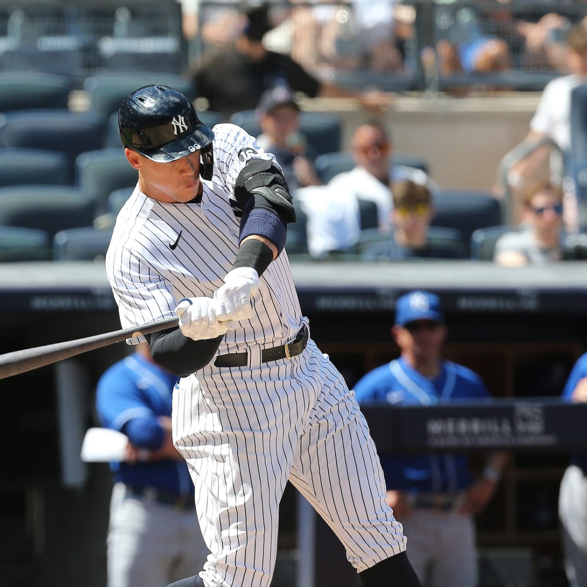 Aaron Judge is back from slump, giving Yankees fearsome October look