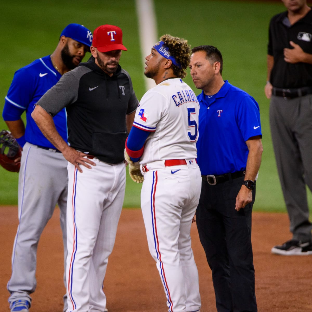 Calhoun 2 HRs, Pérez wins 7th straight as Rangers beat Mets