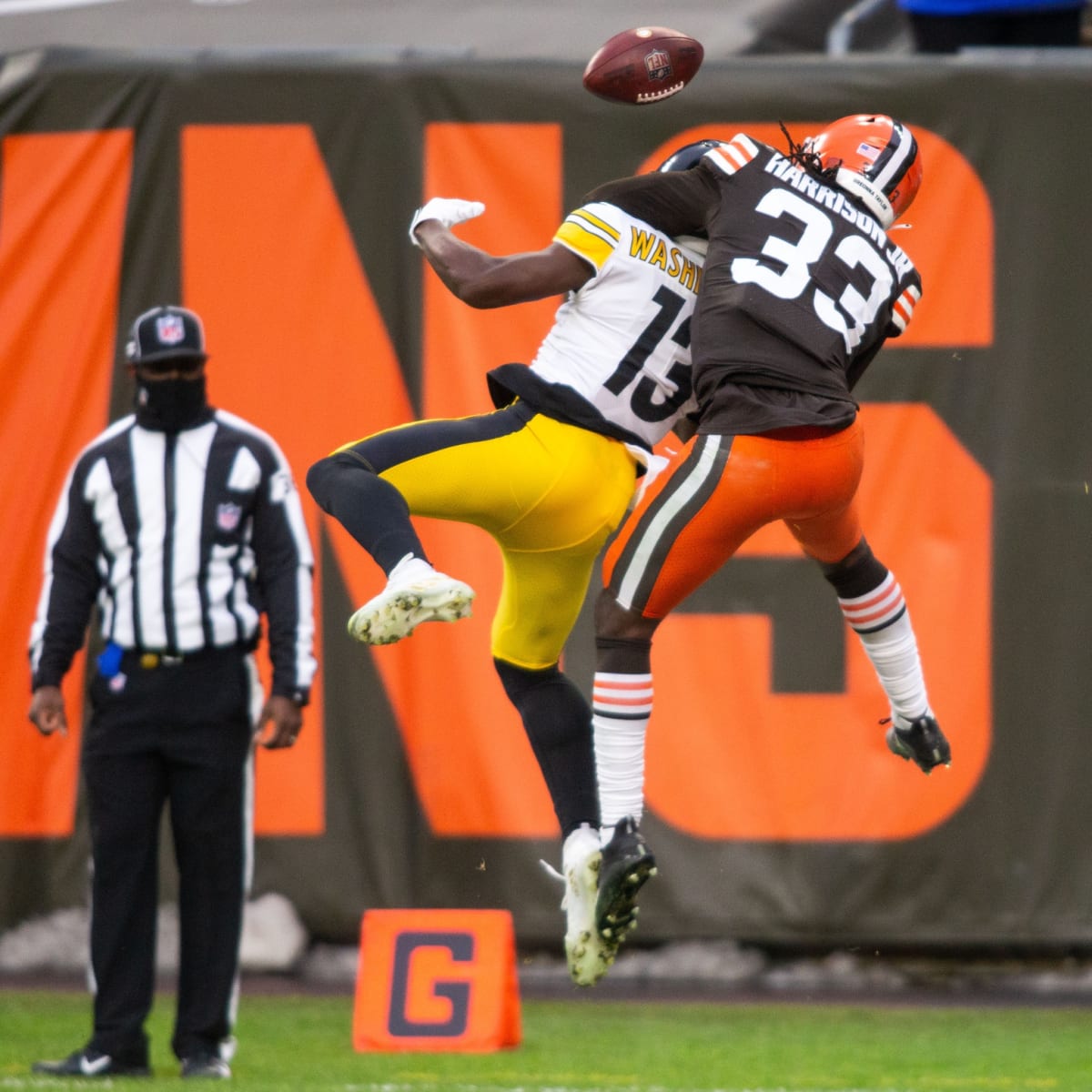 In this Nov. 29, 2020 photo, Cleveland Browns safety Ronnie Harrison Jr.  (33) wears a Salute to Service headband during warm-ups before an NFL  football game against the Jacksonville Jaguars in Jacksonville