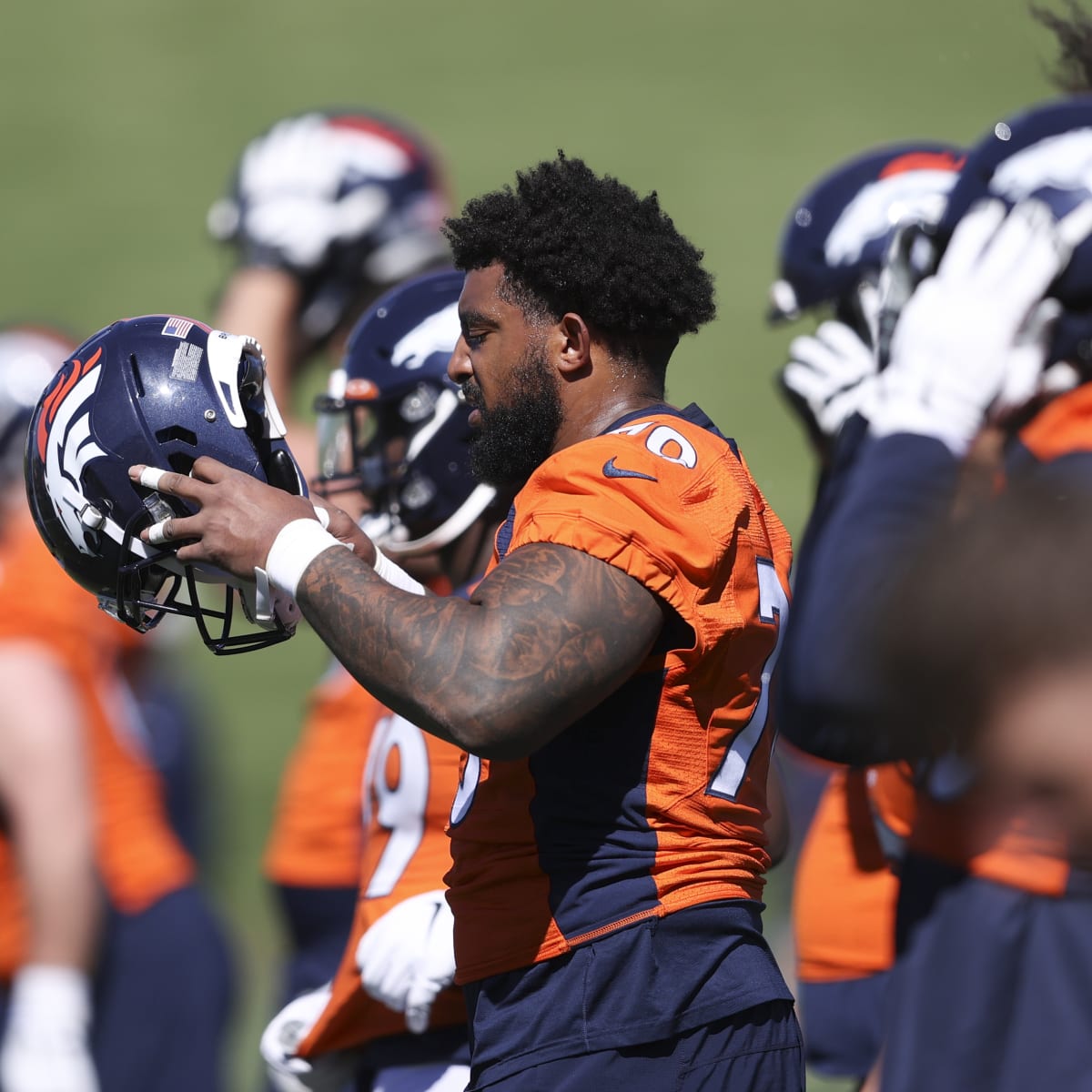 Predicting Denver Broncos OT Bobby Massie's Odds of Re-Signing - Sports  Illustrated Mile High Huddle: Denver Broncos News, Analysis and More