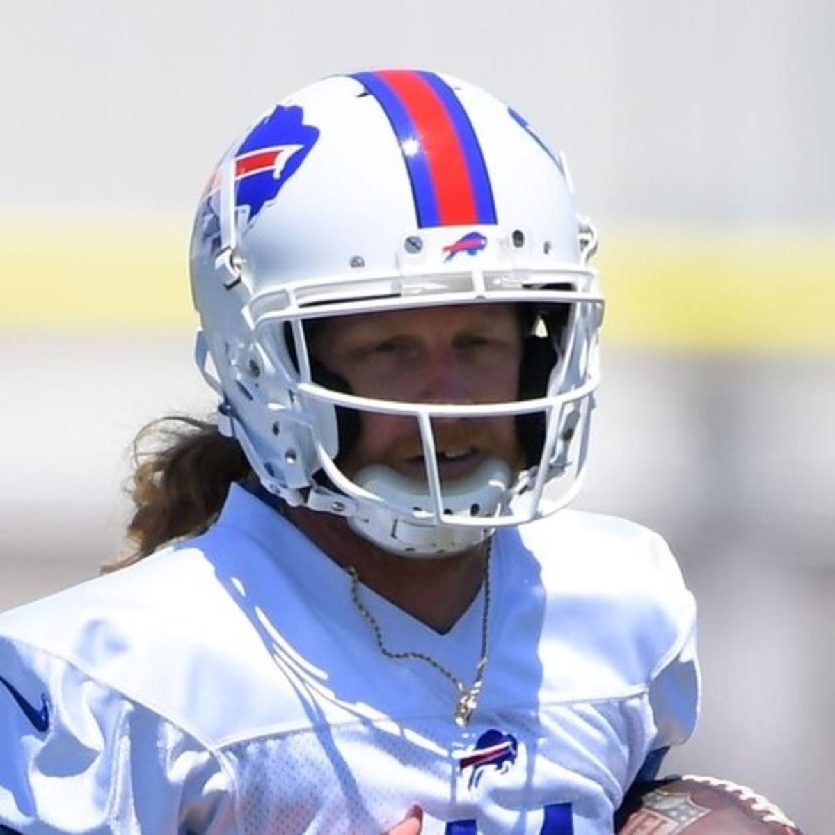 Cole Beasley won't let pain keep him from Bills' playoff push