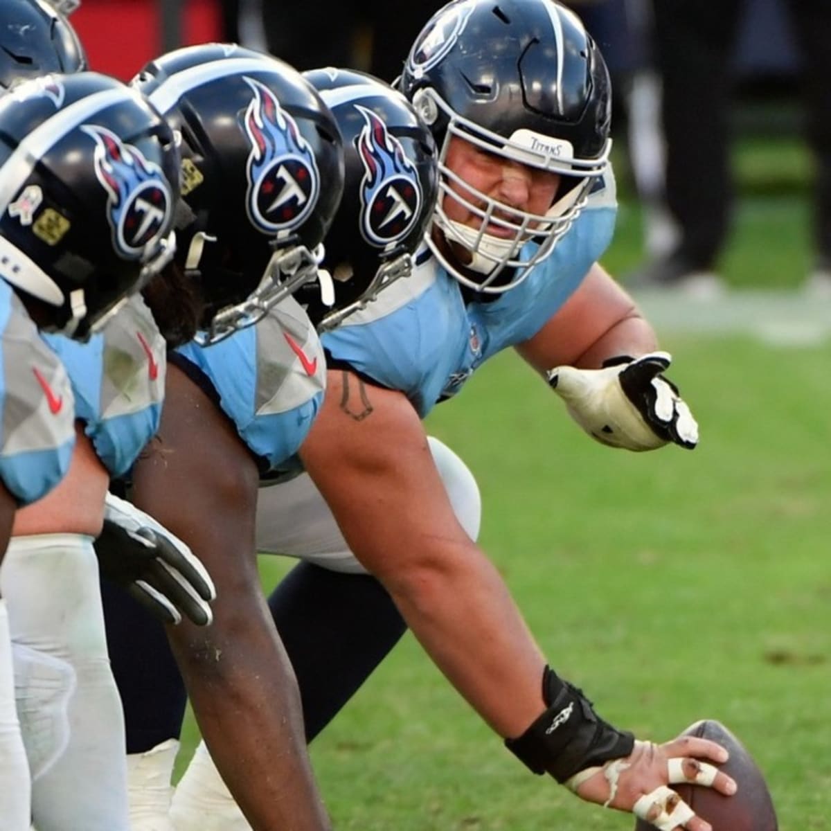 Tennessee Titans center Ben Jones leads NFL offensive linemen in  consecutive games played - Sports Illustrated Tennessee Titans News,  Analysis and More