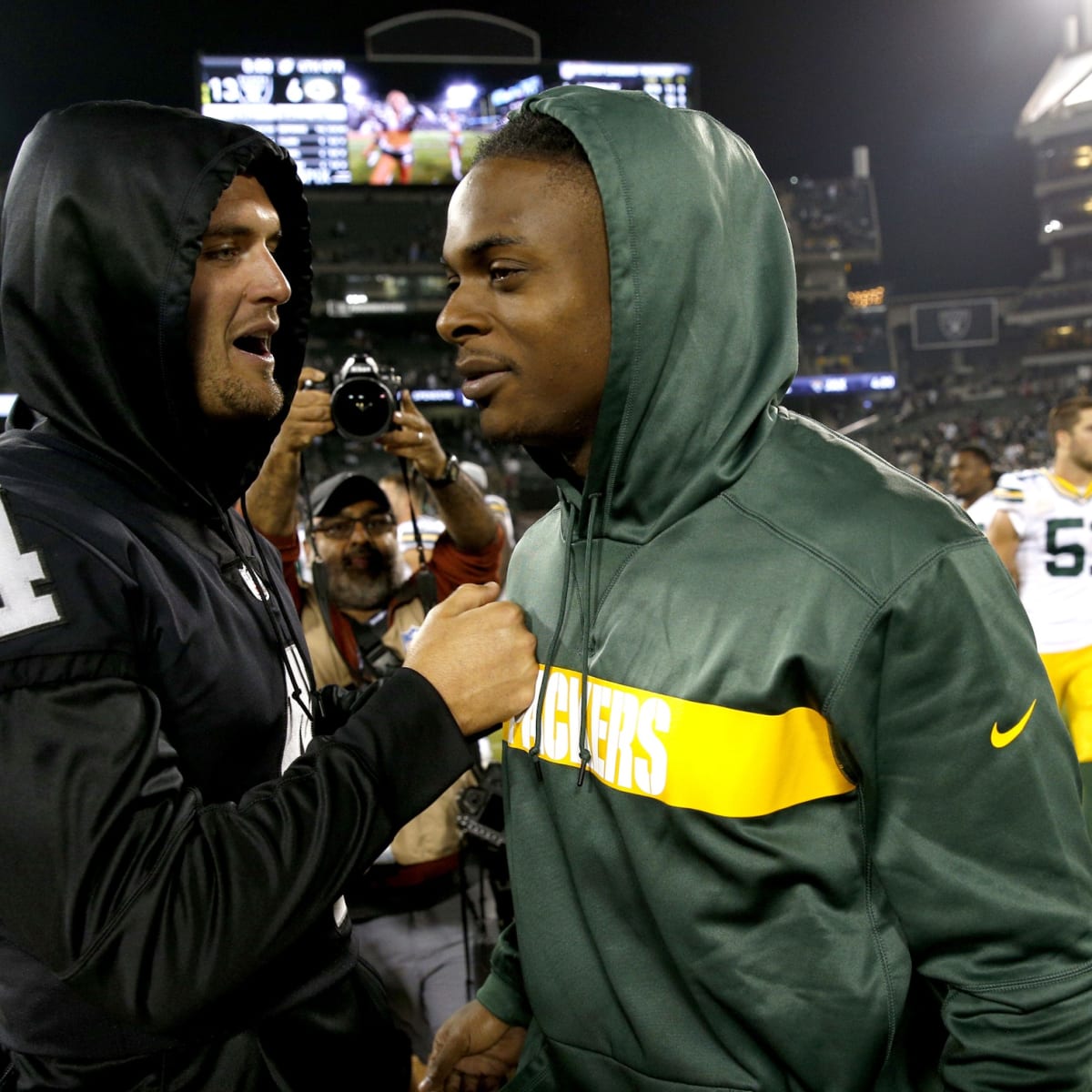 Derek Carr's 'plan' to recruit Davante Adams: Raiders win Super Bowl over  Packers, then sign WR