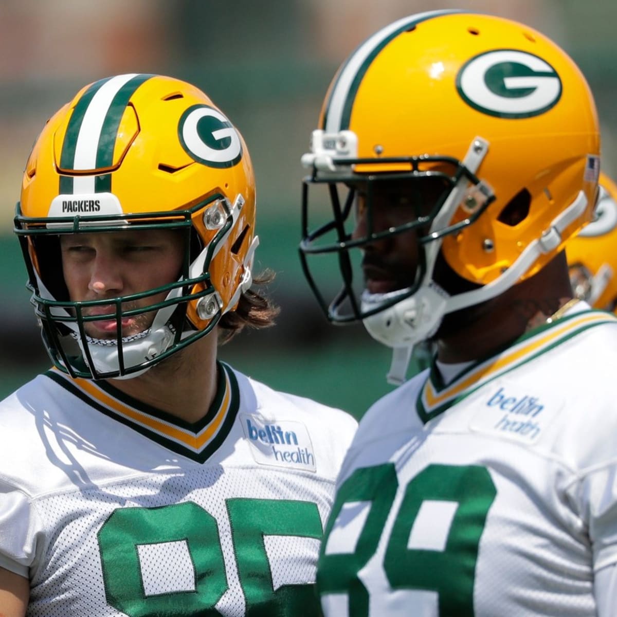 Green Bay Packers' Robert Tonyan runs a drill at the NFL football team's  practice field training camp Tuesday, May 31, 2022, in Green Bay, Wis. (AP  Photo/Morry Gash Stock Photo - Alamy