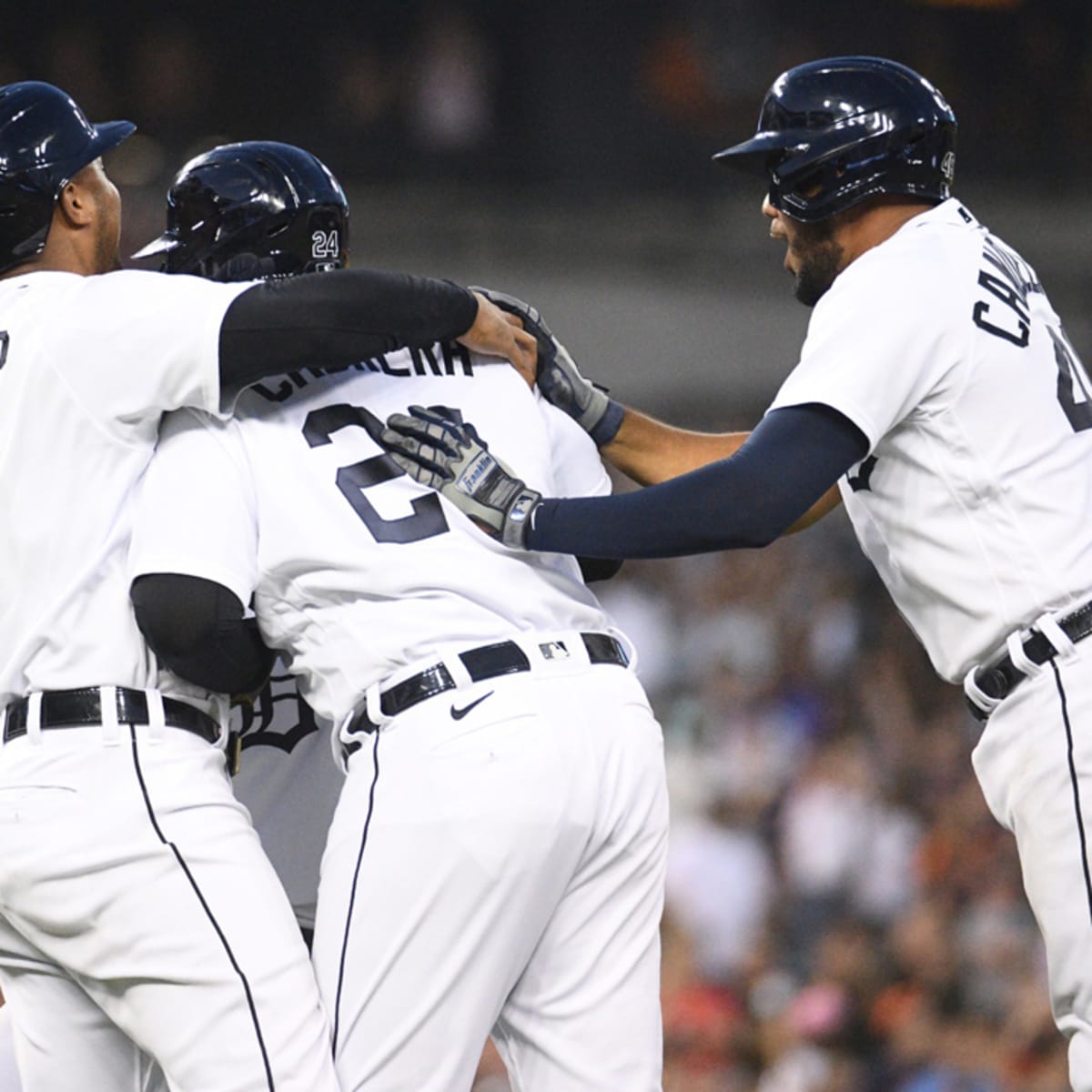 Detroit Tigers on X: We thank fans for their patience. In the next few  days, we'll be reaching out to everyone who was in attendance at Comerica  Park during our delay to