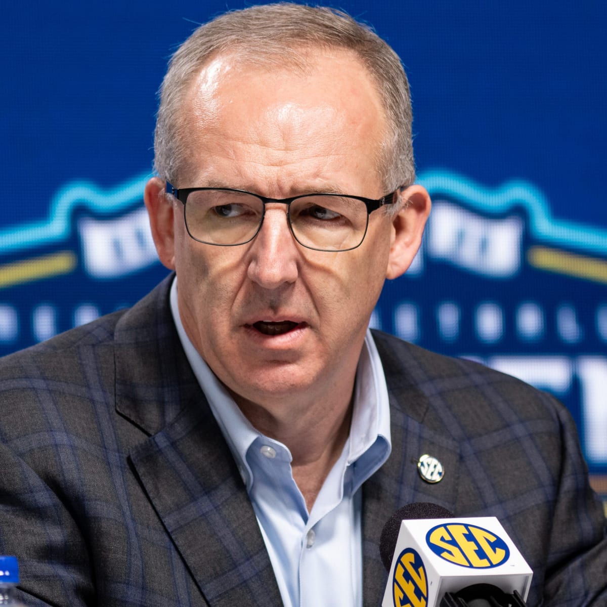 SEC commissioner Greg Sankey voices opposition to early signing period:  'We're crushing coaches in December' 