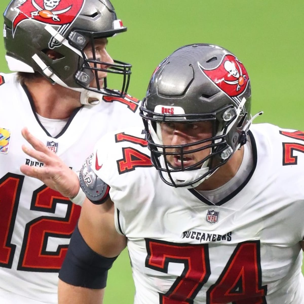 Nov 14, 2021; Landover, MD USA; Tampa Bay Buccaneers guard Ali Marpet (74)  during an NFL