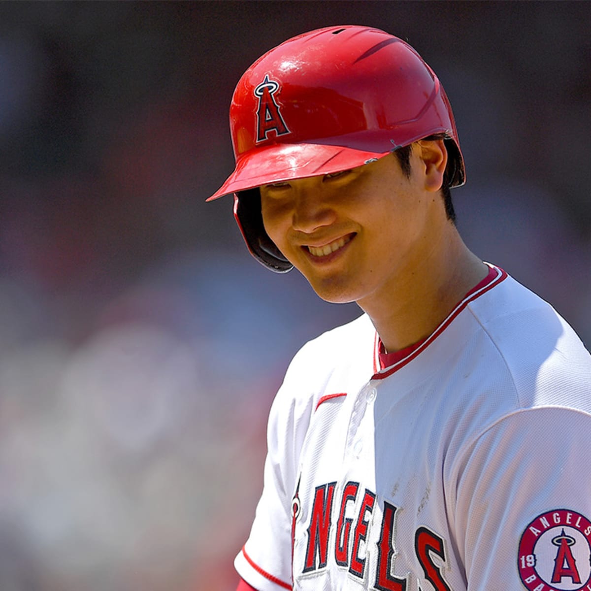 Sports Collectibles - 😯WOW! What a difference 2 years makes. 大谷翔平 Ohtani  Shohei is looking JACKED! 🏋️‍♀️On a side note, it looks like no more  pitching. #ROY #stud #SpringTraining2020 #othanim