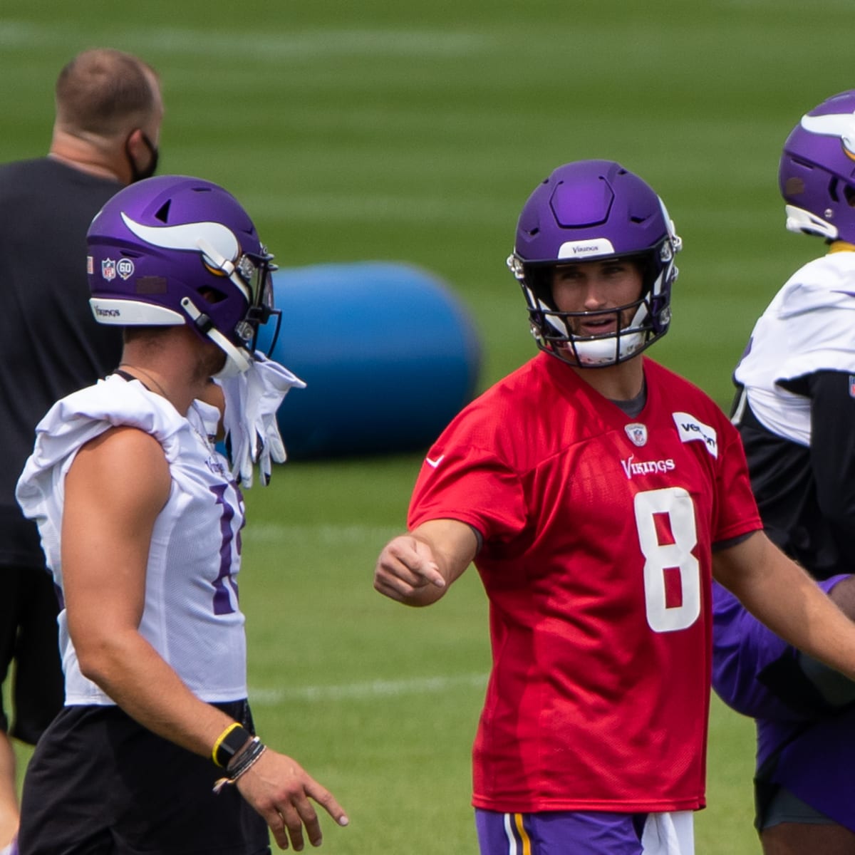 Desperate and shorthanded, Vikings can blame betrayals by unvaccinated  players