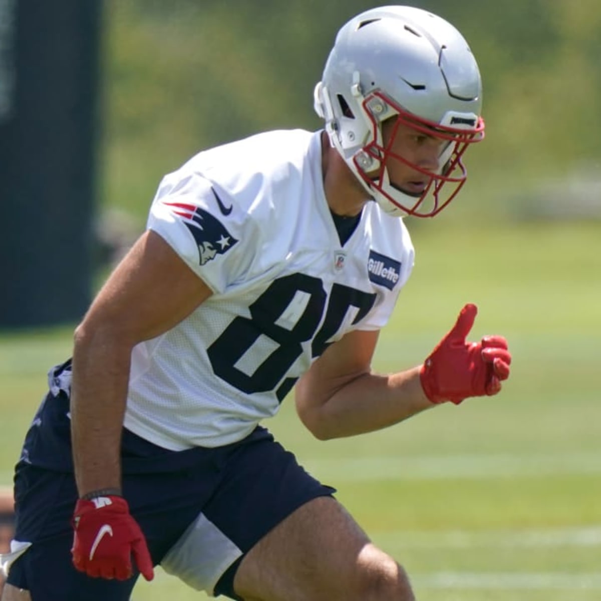 Patriots training camp: Jonnu Smith and Hunter Henry put on a show