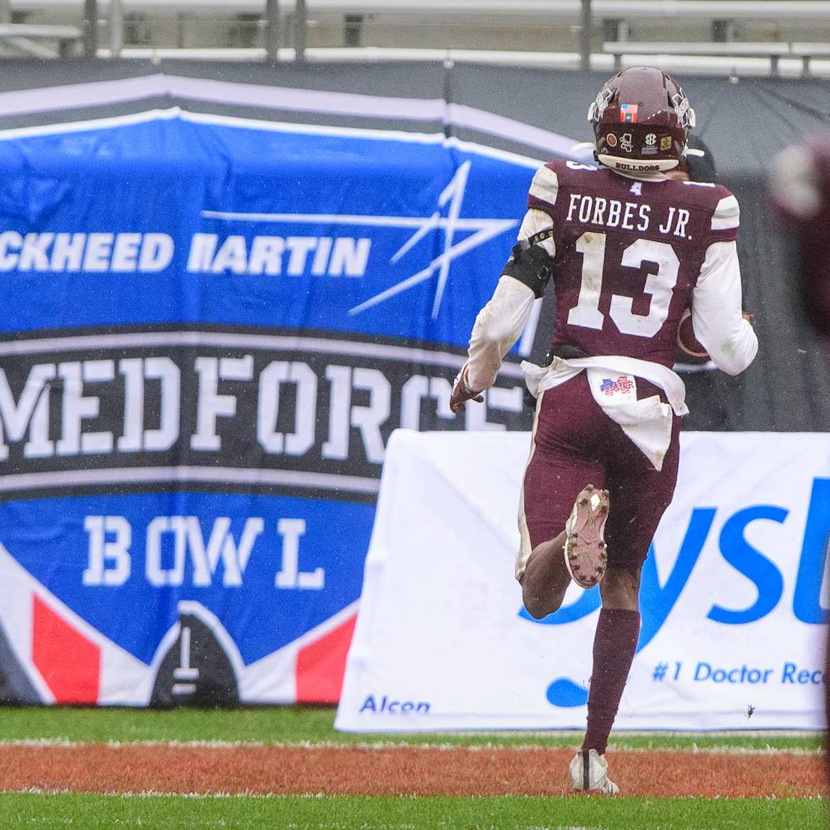 Jordan Battle and Josh Jobe named to Jim Thorpe Award Watch List