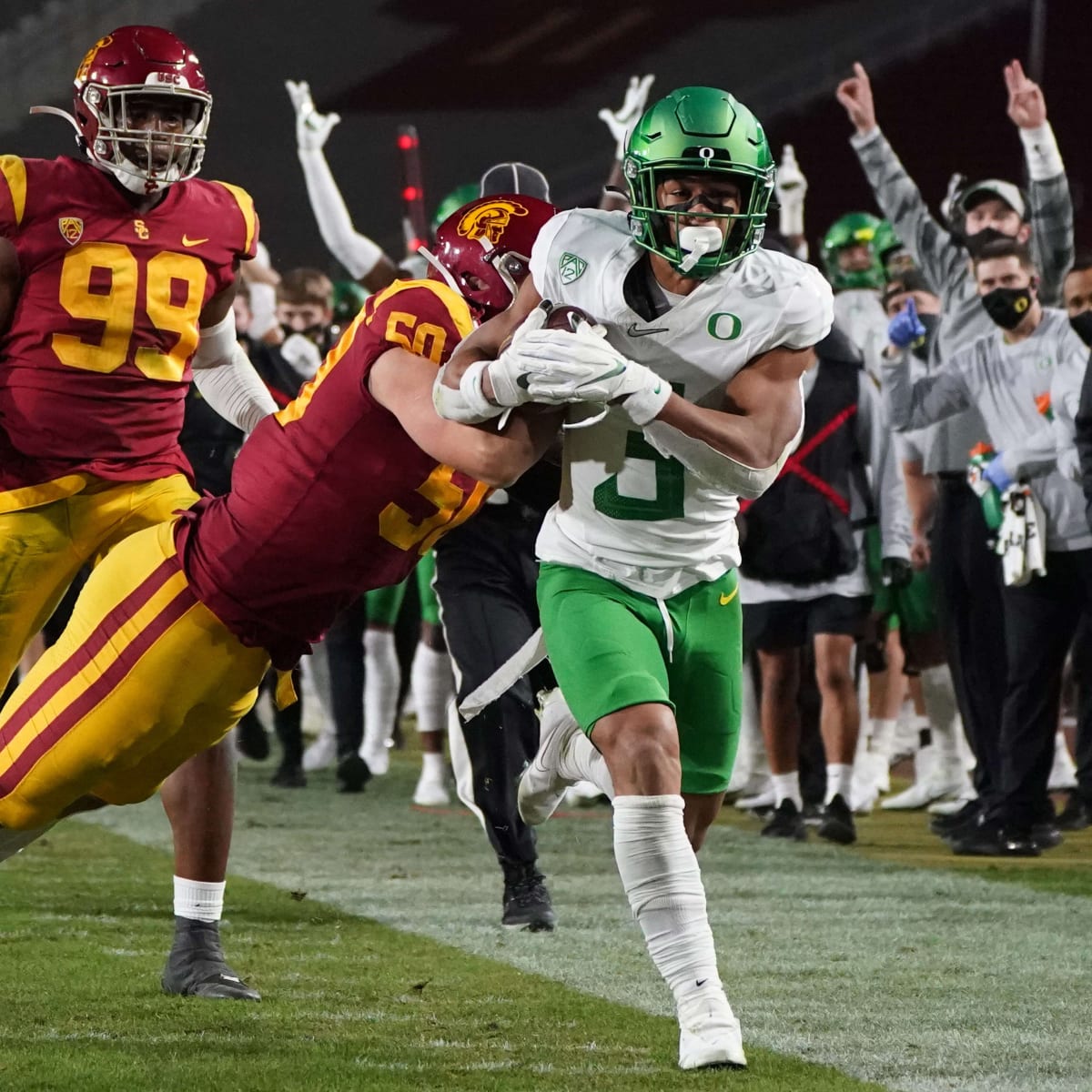 Media selects preseason 2021 Pac-12 All-Conference Football Team