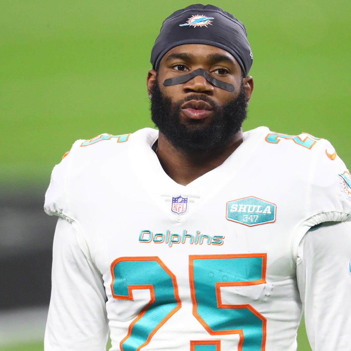 Xavien Howard: Miami Dolphins cornerback requests trade just two