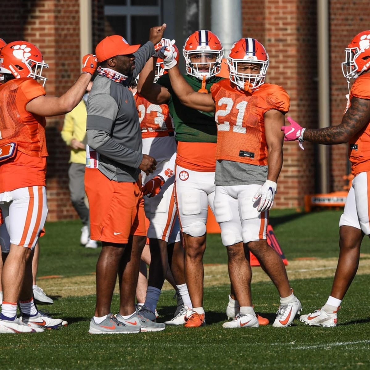 Clemson Tigers Need Collective Effort to Replace Etienne - Sports