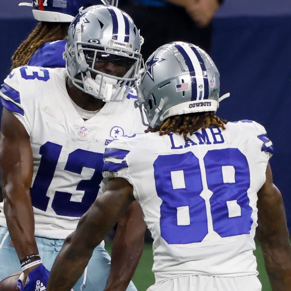 Cowboys hope to maintain momentum against reeling Texans