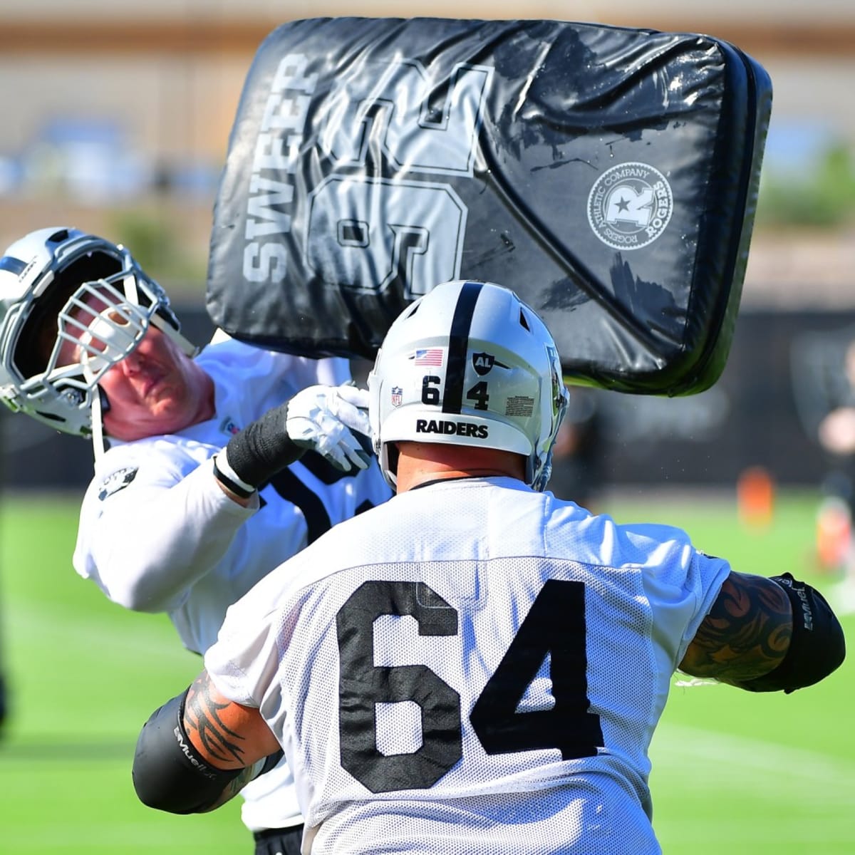 What Raiders training camp is telling us so far 