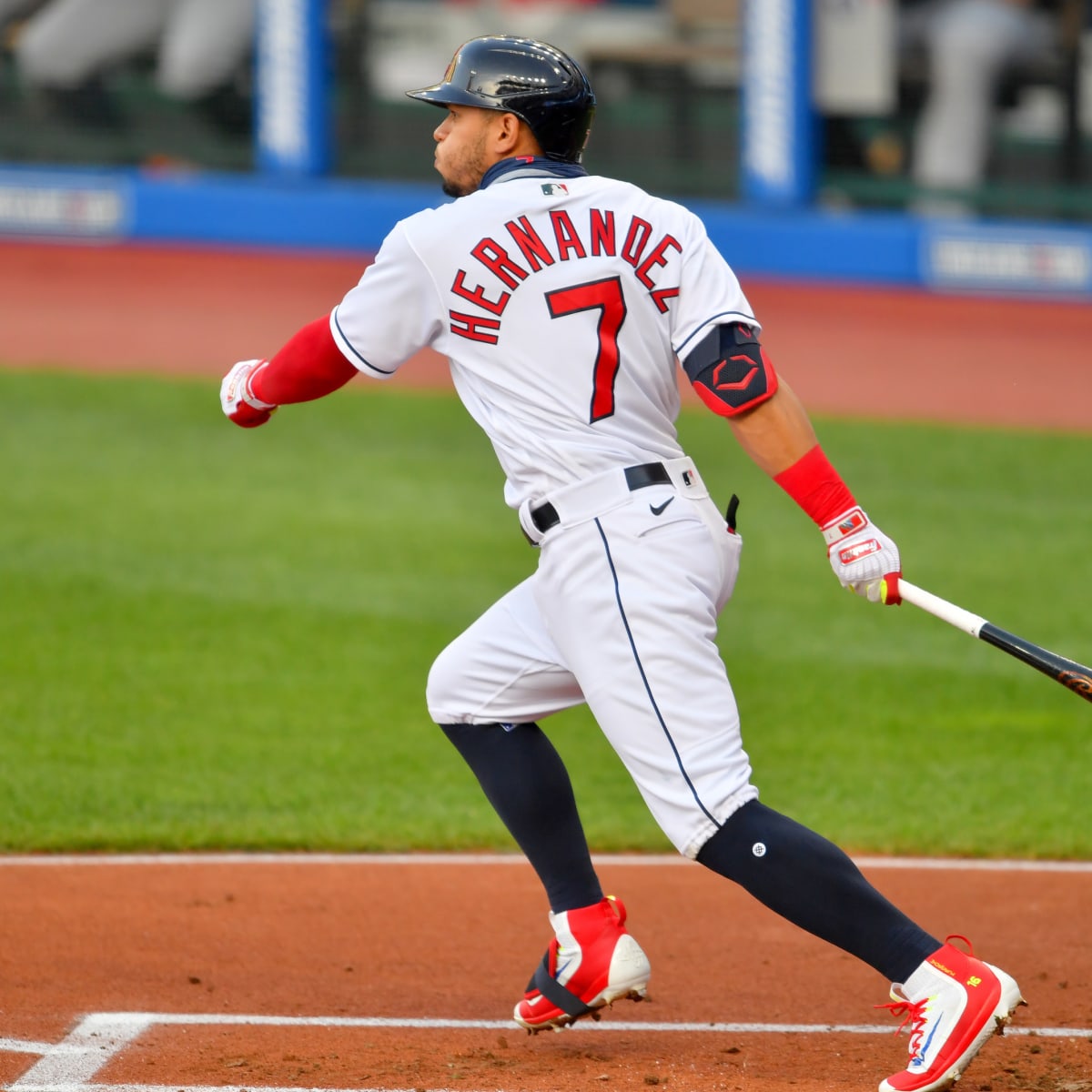 Cesar Hernandez could help the Cleveland Indians improve their bunting in  2020 