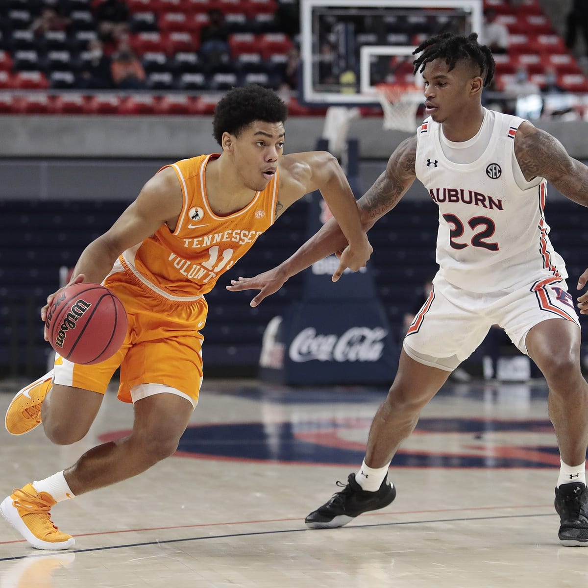 Tennessee basketball's Jaden Springer picked No. 28 by