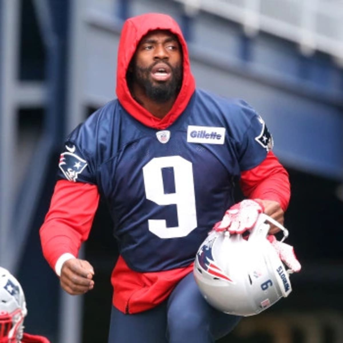 Sweater Weather: Why New England Patriots' Matthew Judon Wears Hoodie at  Training Camp - Sports Illustrated New England Patriots News, Analysis and  More