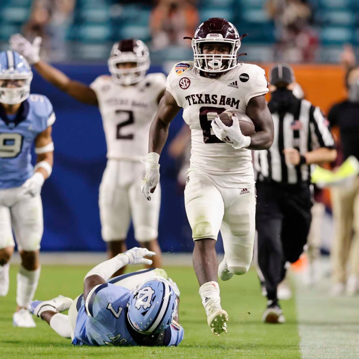 LOOK: Former Texas A&M Aggies Running Back Isaiah Spiller in Full Los  Angeles Chargers Gear - Sports Illustrated Texas A&M Aggies News, Analysis  and More