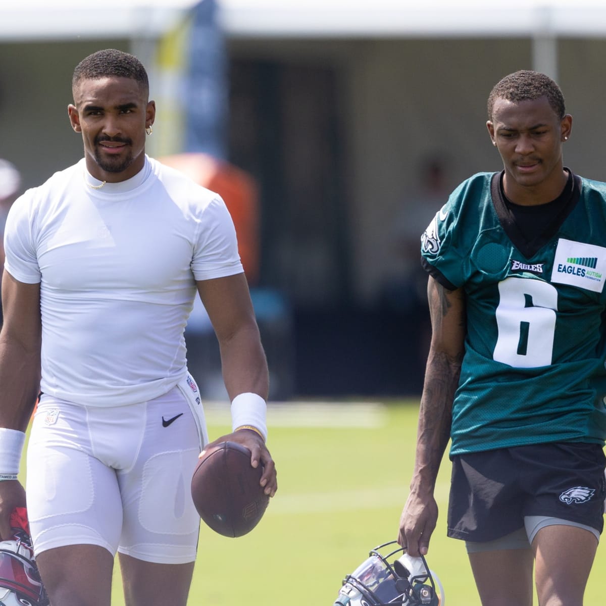 Philadelphia Eagles tight end Tyree Jackson (80) runs against the