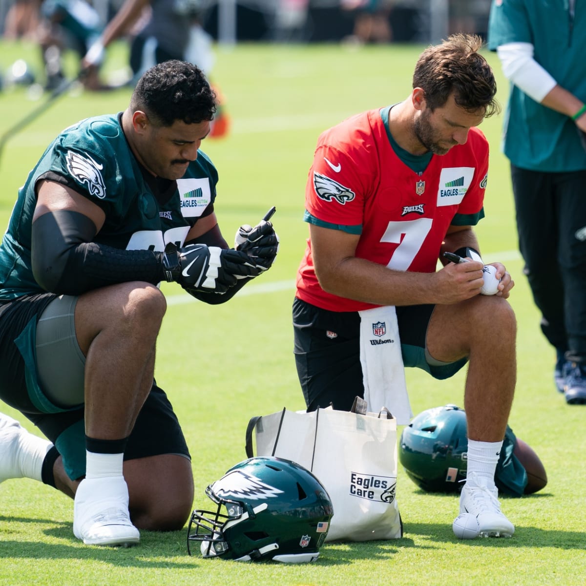 Eagles Stuck to Philosophy with Jordan Mailata, Despite Recent Bad Luck  with Extensions - Sports Illustrated Philadelphia Eagles News, Analysis and  More