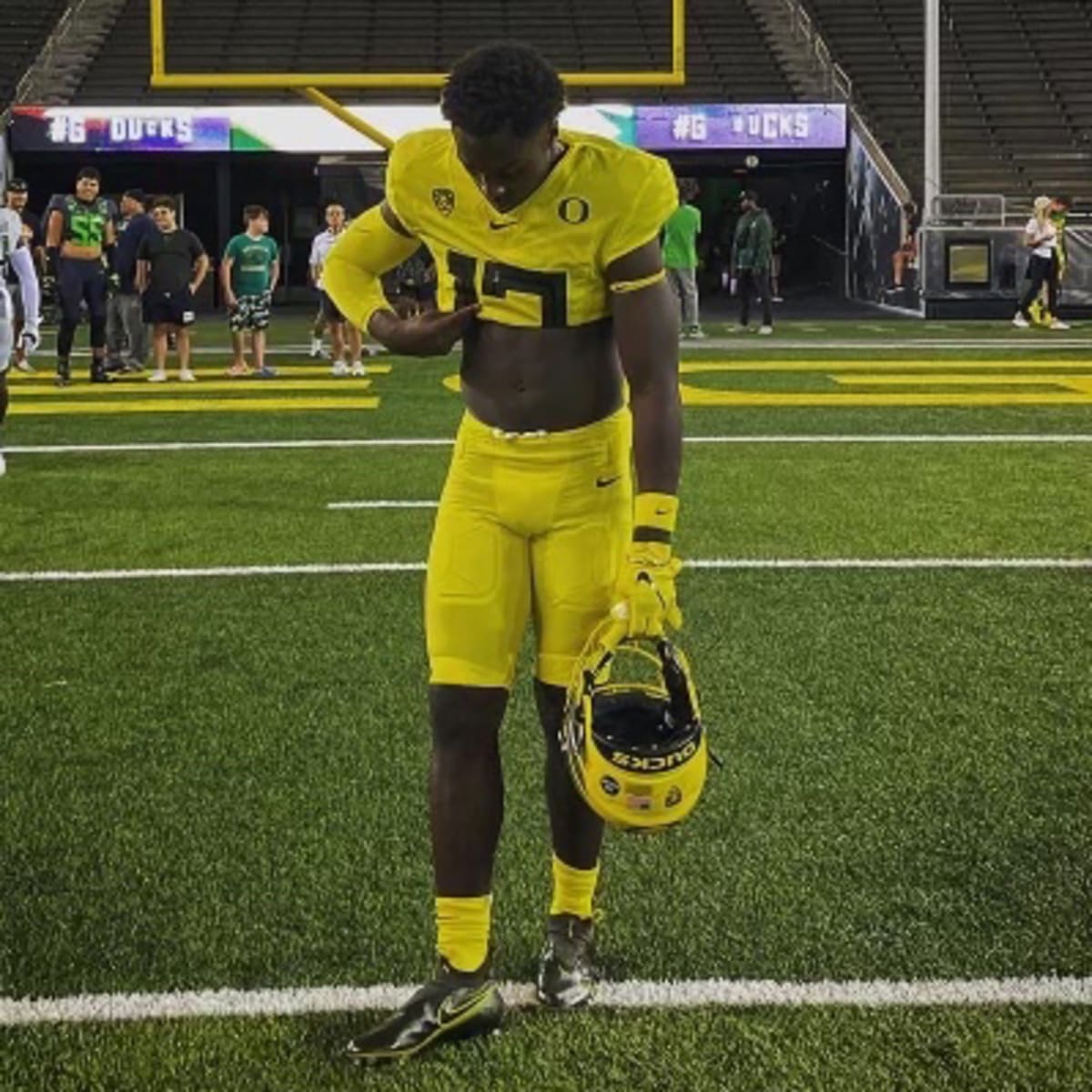 2023 Wide Receiver Recruit Jurrion Dickey Sets Commitment Date - Sports  Illustrated Oregon Ducks News, Analysis and More