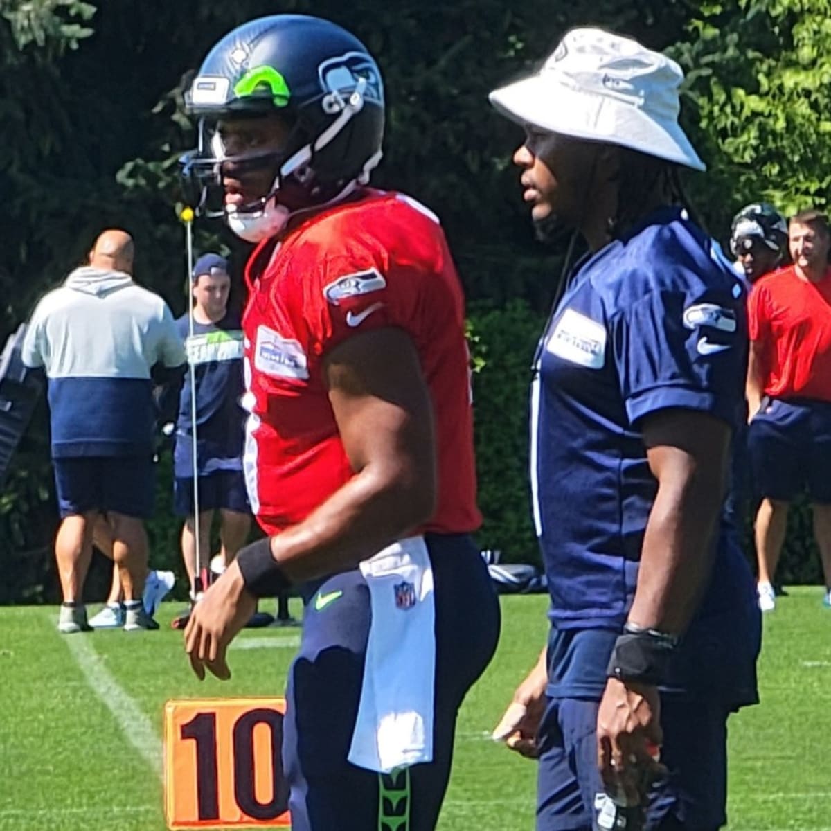 Rookie Seattle Seahawks wide receiver D'Wayne Eskridge (1) stands on the  field during NFL football practice Wednesday, July 28, 2021, in Renton,  Wash. (AP Photo/Ted S. Warren Stock Photo - Alamy