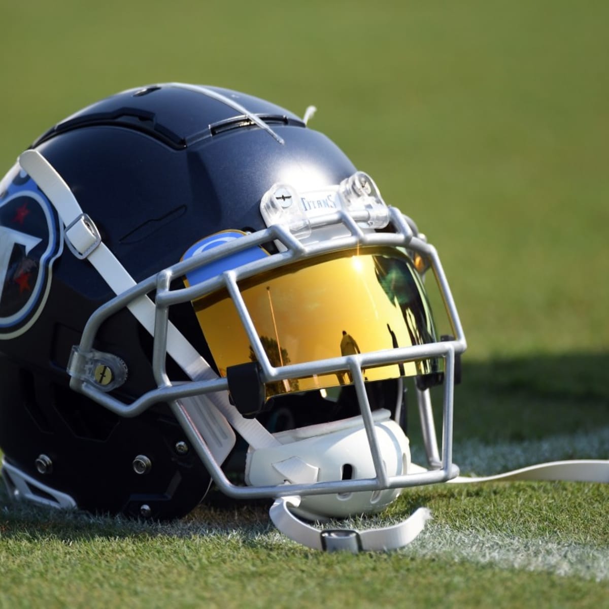 Tennessee Titans Snack Helm / Season 2023 /