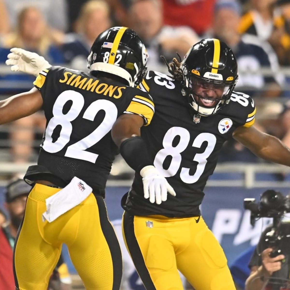 Steelers vs. Texans at a glance, Sports