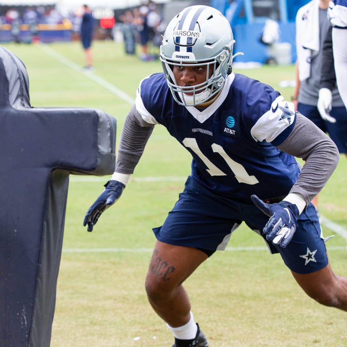 Dallas Cowboys' Micah Parsons out of finale with COVID-19