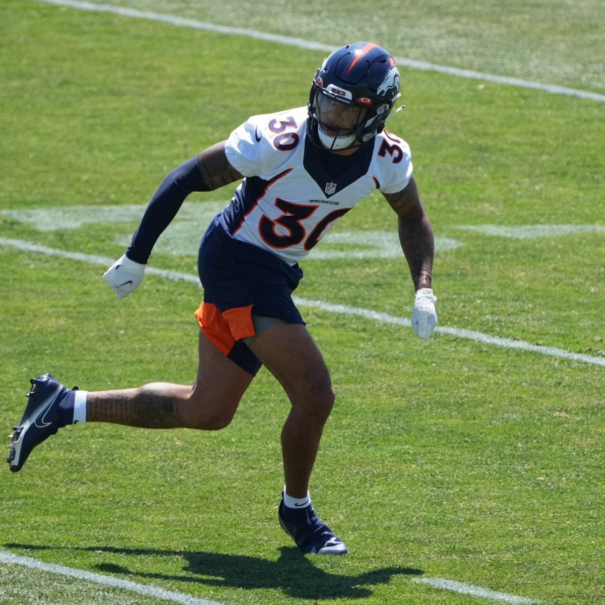 Rookie Caden Sterns, who was 'born to play football,' could be the future  at safety for Denver Broncos, Broncos