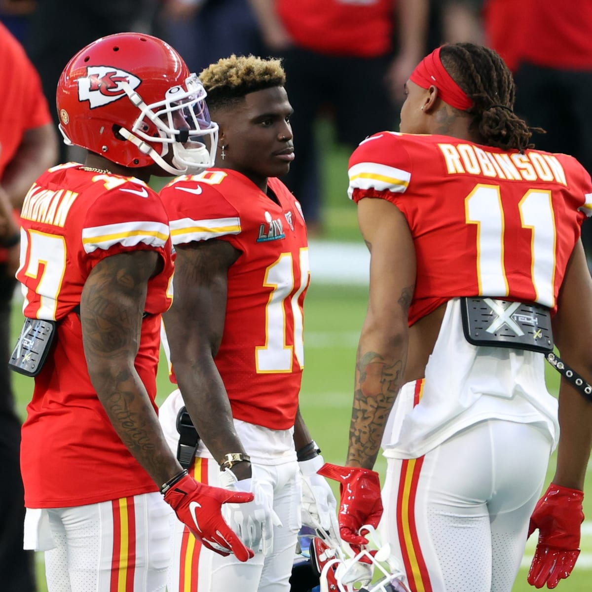 Tyreek Hill, Clyde-Edwards-Helaire injury updates: Chiefs WRs and