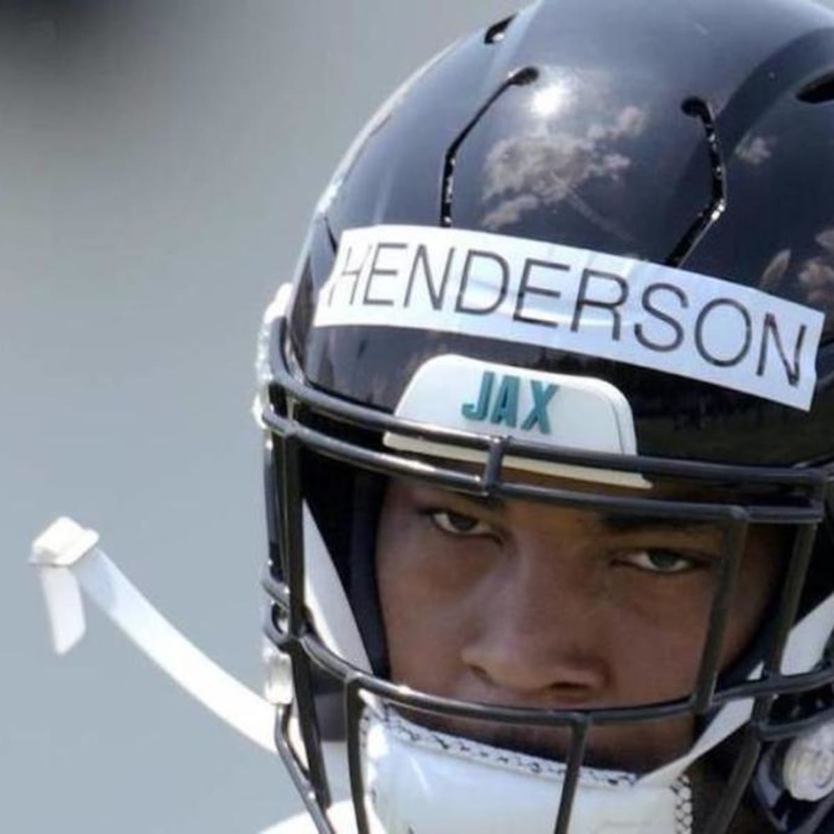 Jaguars trade 2020 first-round CB C.J. Henderson to Panthers for