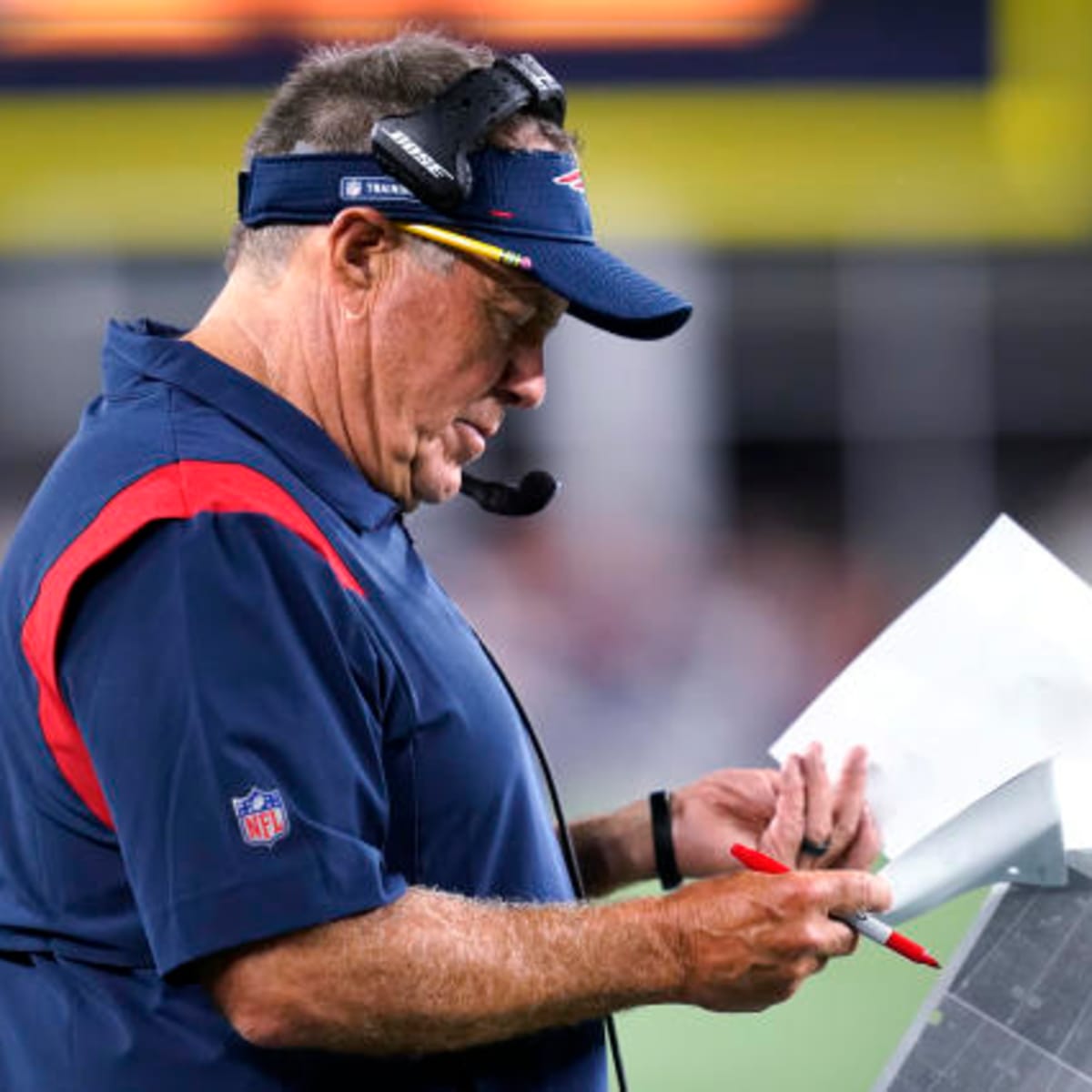 What are Bill Belichick's philosophies for building an offense