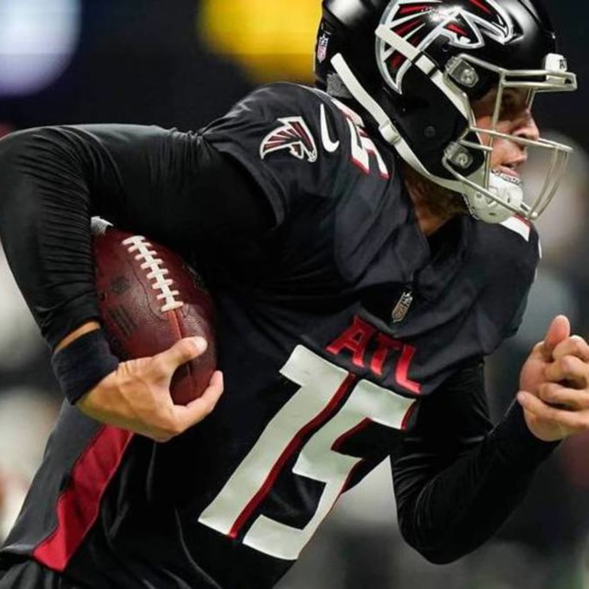 Tino's Jersey Reviews: Atlanta Falcons — The Hofstra Chronicle