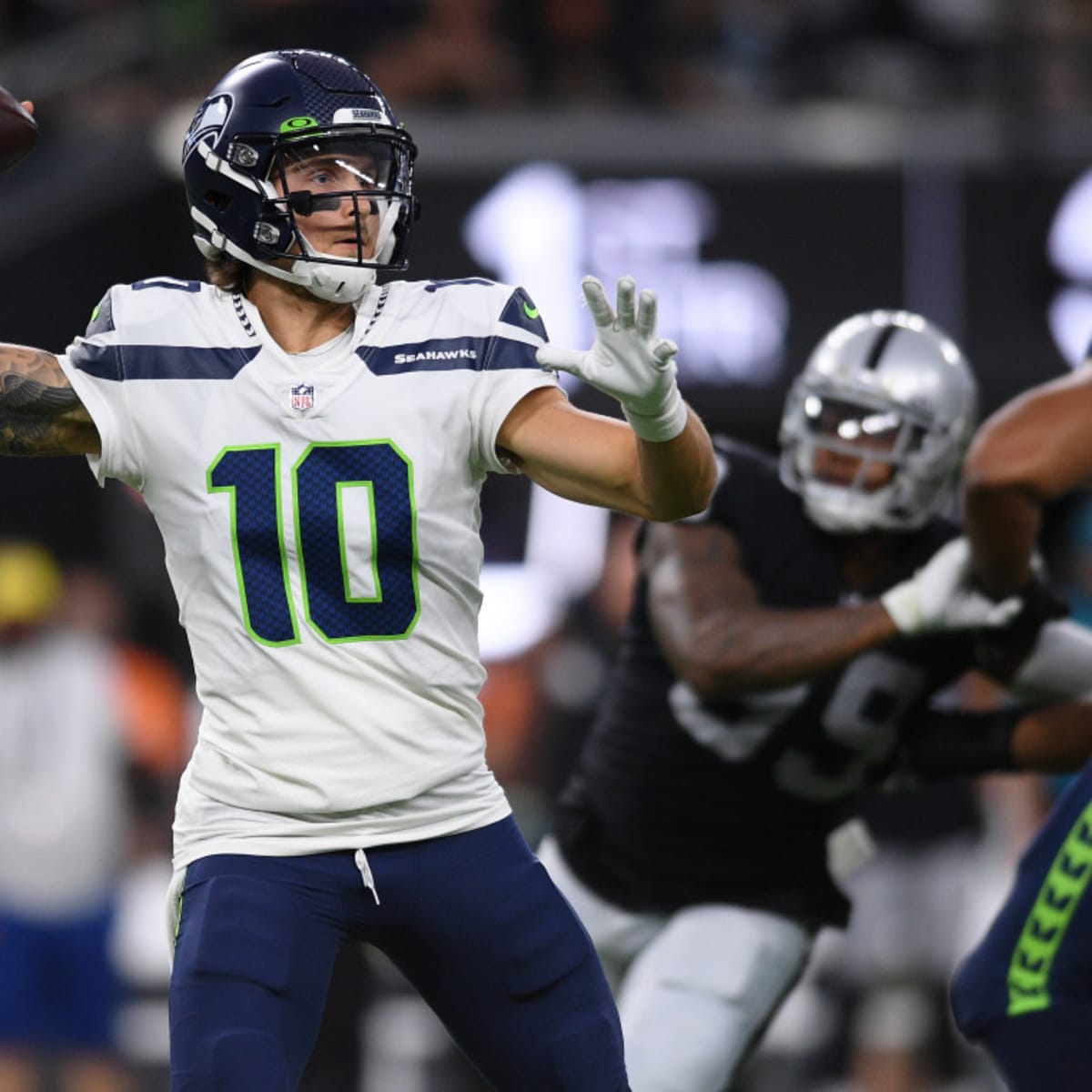 Third-string QB Peterman leads Vegas 20-7 over Seattle