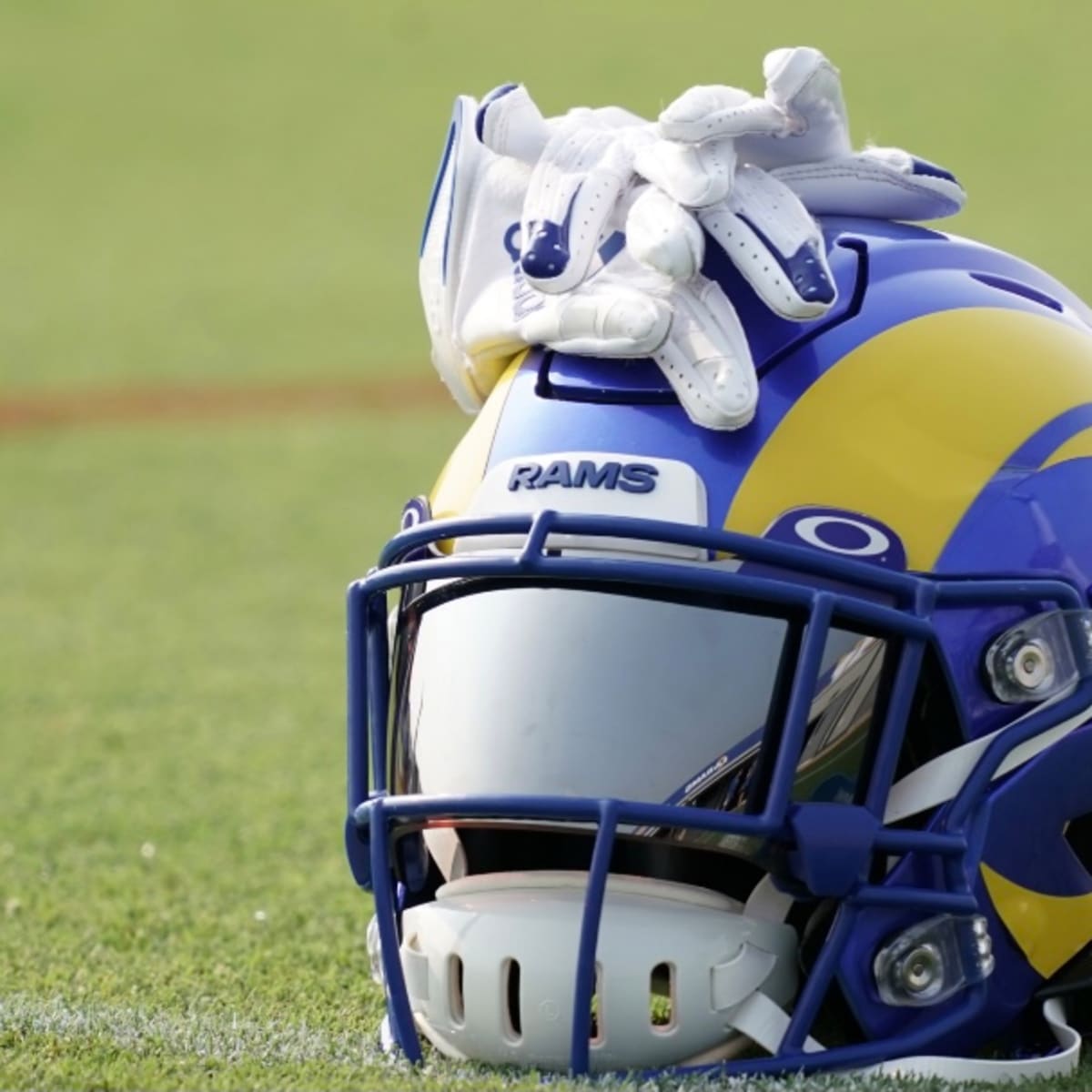 Beckham, Fuller among 9 Rams to COVID-19 reserve list