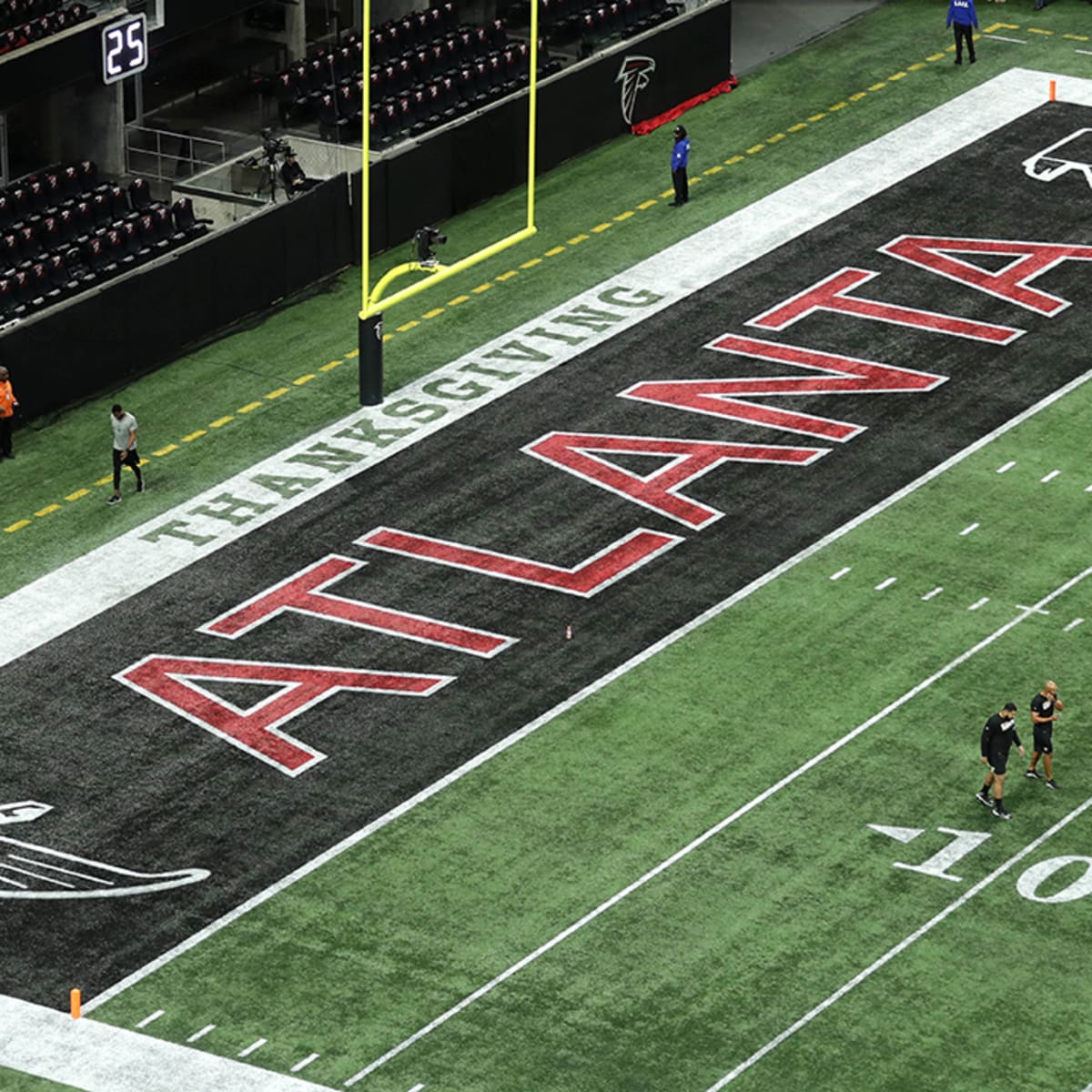 Falcons first NFL team to have 100% of players vaccinated