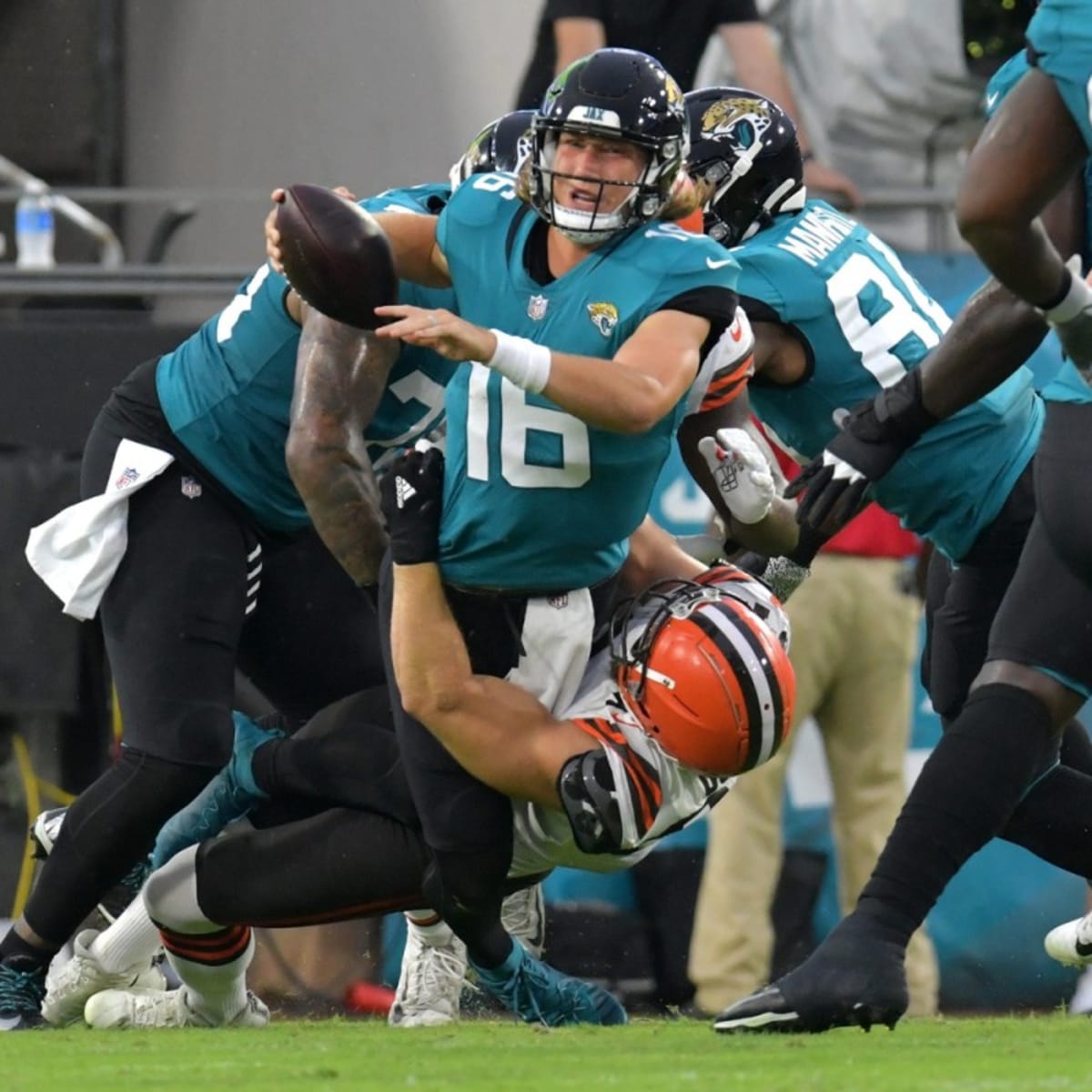 Urban Meyer Evaluates the Jacksonville Jaguars' Offensive Line Play Vs. the  Cleveland Browns - Sports Illustrated Jacksonville Jaguars News, Analysis  and More